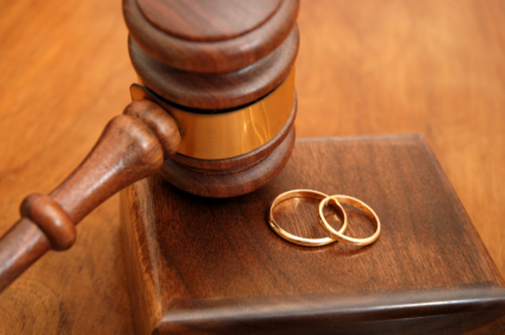 Развод через суд 	Римская	